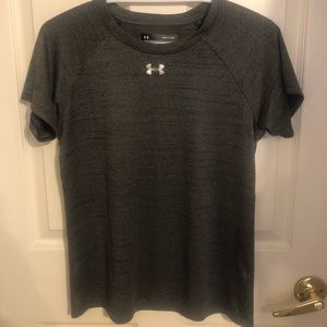 Women’s underarmour dri fit shirt